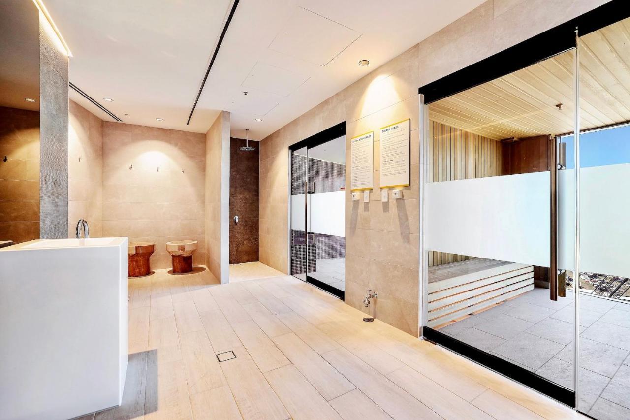 Luxury S Casino Residences Broadbeach - Holiday Paradise Gold Coast Exterior photo